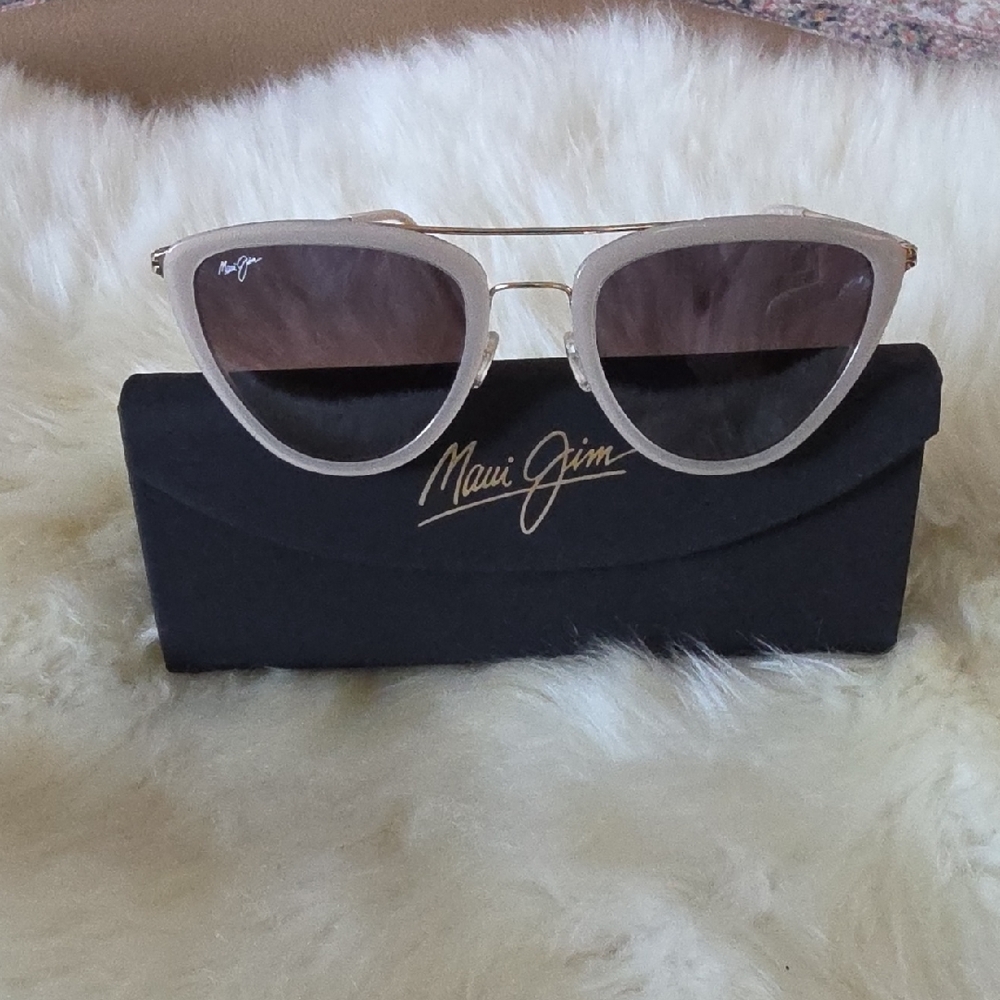 Beautiful Maui Jim Hunakai Almond Rose Butterfly Shaped Sunglasses & Case ❤️👓🦋